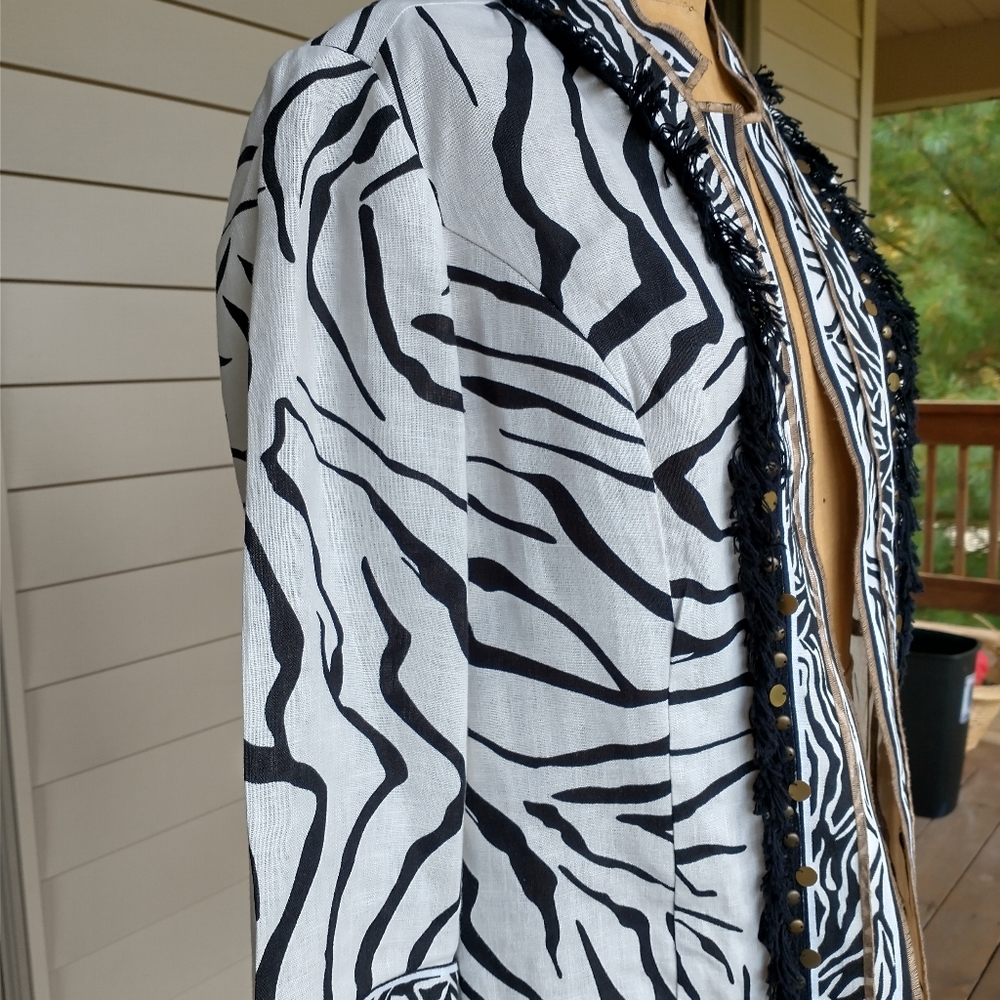 Chicos Jacket - Picture 2 of 10